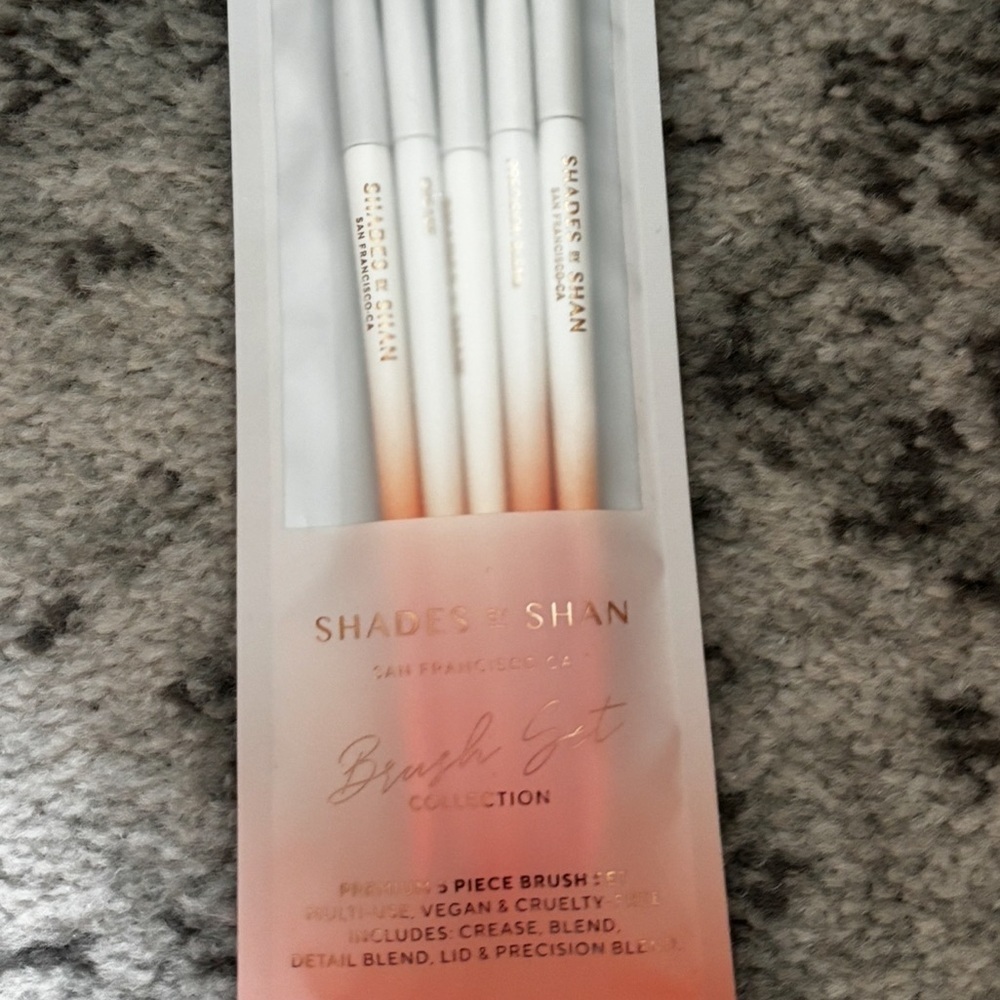 Shades by Shan 5 Piece Vegan Eye Brush Set Blend Crease Lid Detail NWT